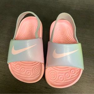 Nike toddler sandals size 6c